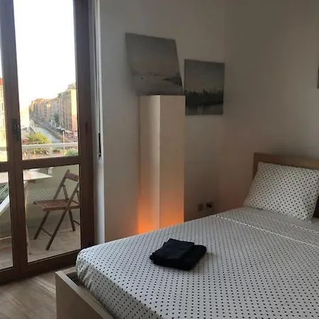 Apartment And Sunny - Navigli Milan
